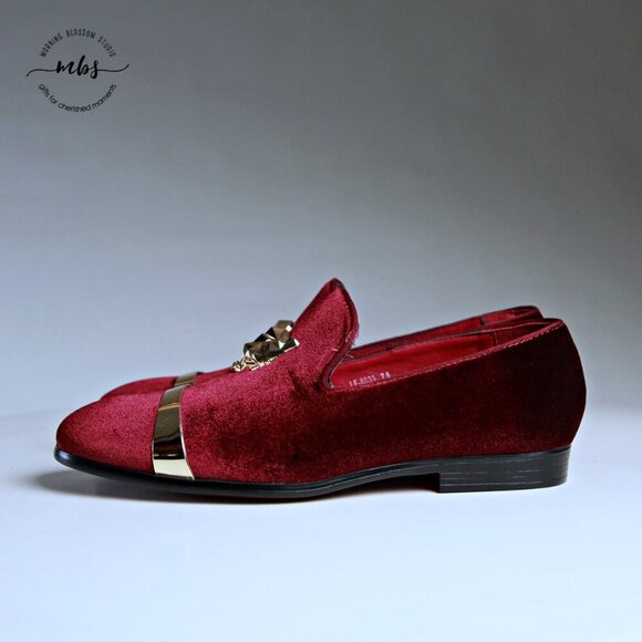 NWT Royal Shoes Velvet Loafers Red Gold Men 7.5 - Picture 4 of 14